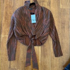 Brown tones tie front shirt. Zara. Size M